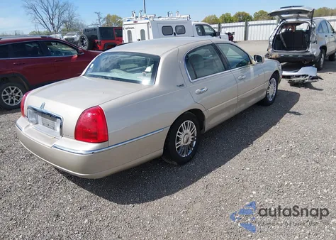 2006 Lincoln Town Car Signature Limited из США, поврежденный, VIN 1LNHM82W16Y634608